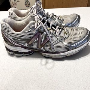 PRICED REDUCED!!!New Balance athletic shoes